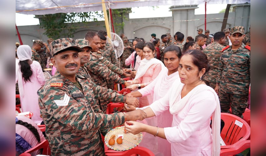 1,100 special rakhis prepared by women in Punjab dedicated to armed forces