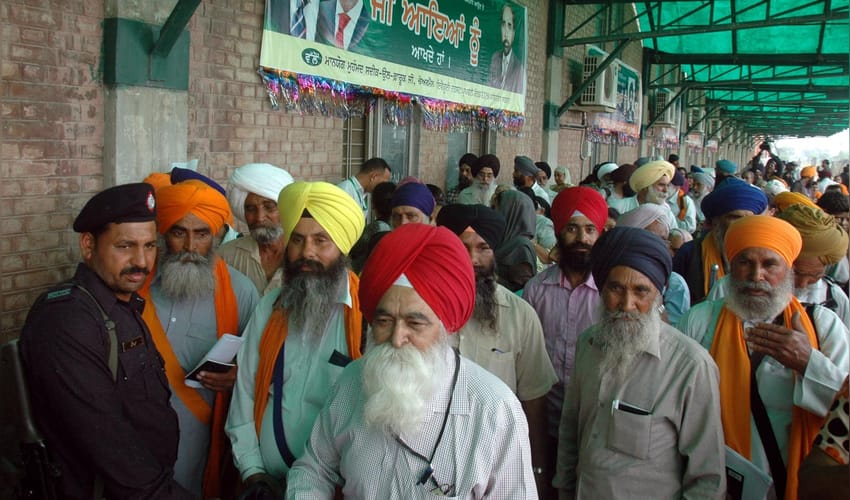 (120415) PAKISTAN-LAHORE-SIKH-PIGRIMS