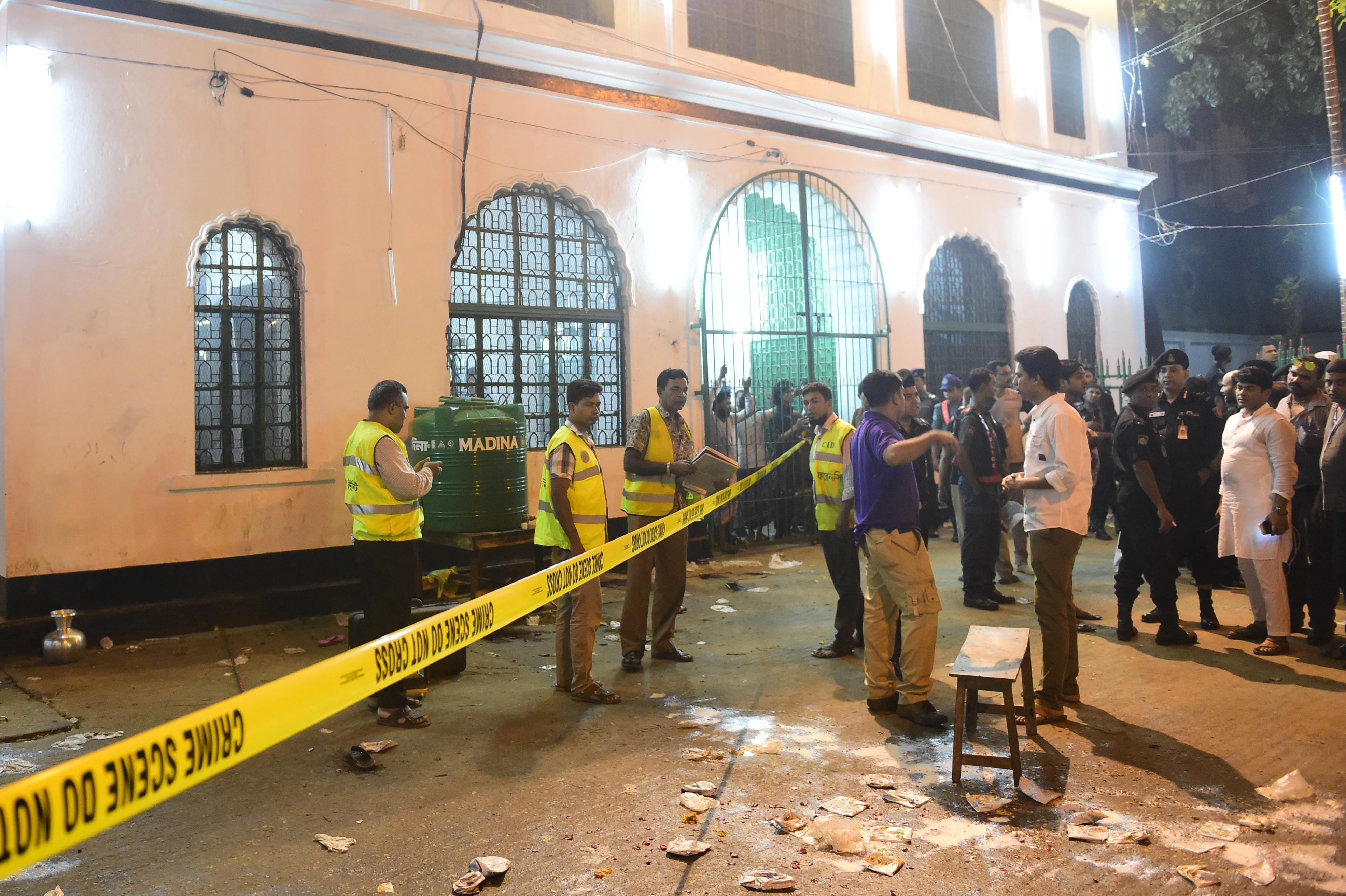 (241015) BANGLADESH-DHAKA-BOMB ATTACK
