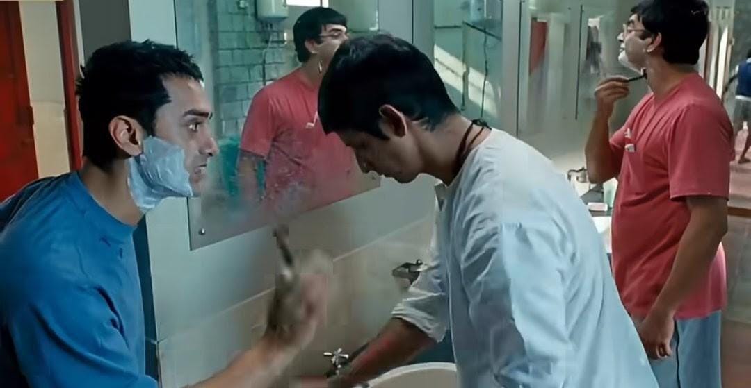 ‘3 Idiots’ not re-releasing in cinemas, clarifies producer Vidhu Vinod Chopra