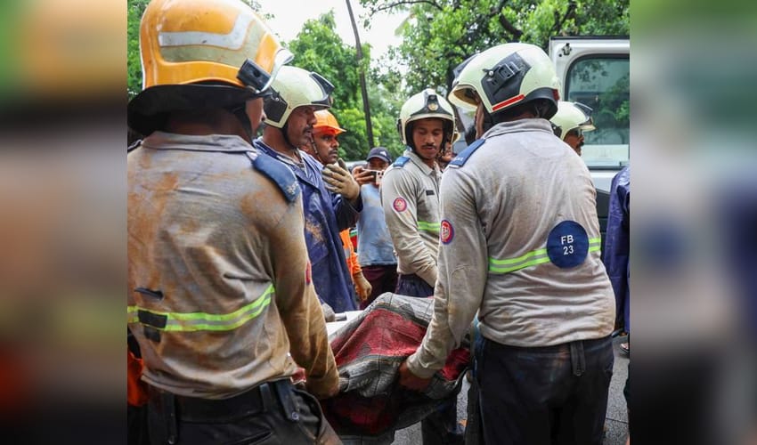 7 killed as landslide strikes residential building in Mumbai, CM Fadnavis expresses grief