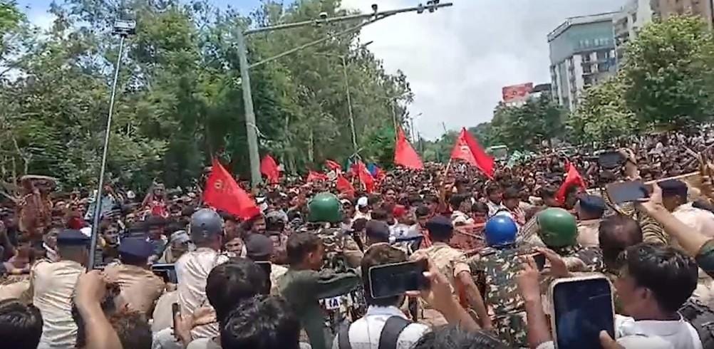 AISA protest in Patna turns violent; police use tear gas, water cannons