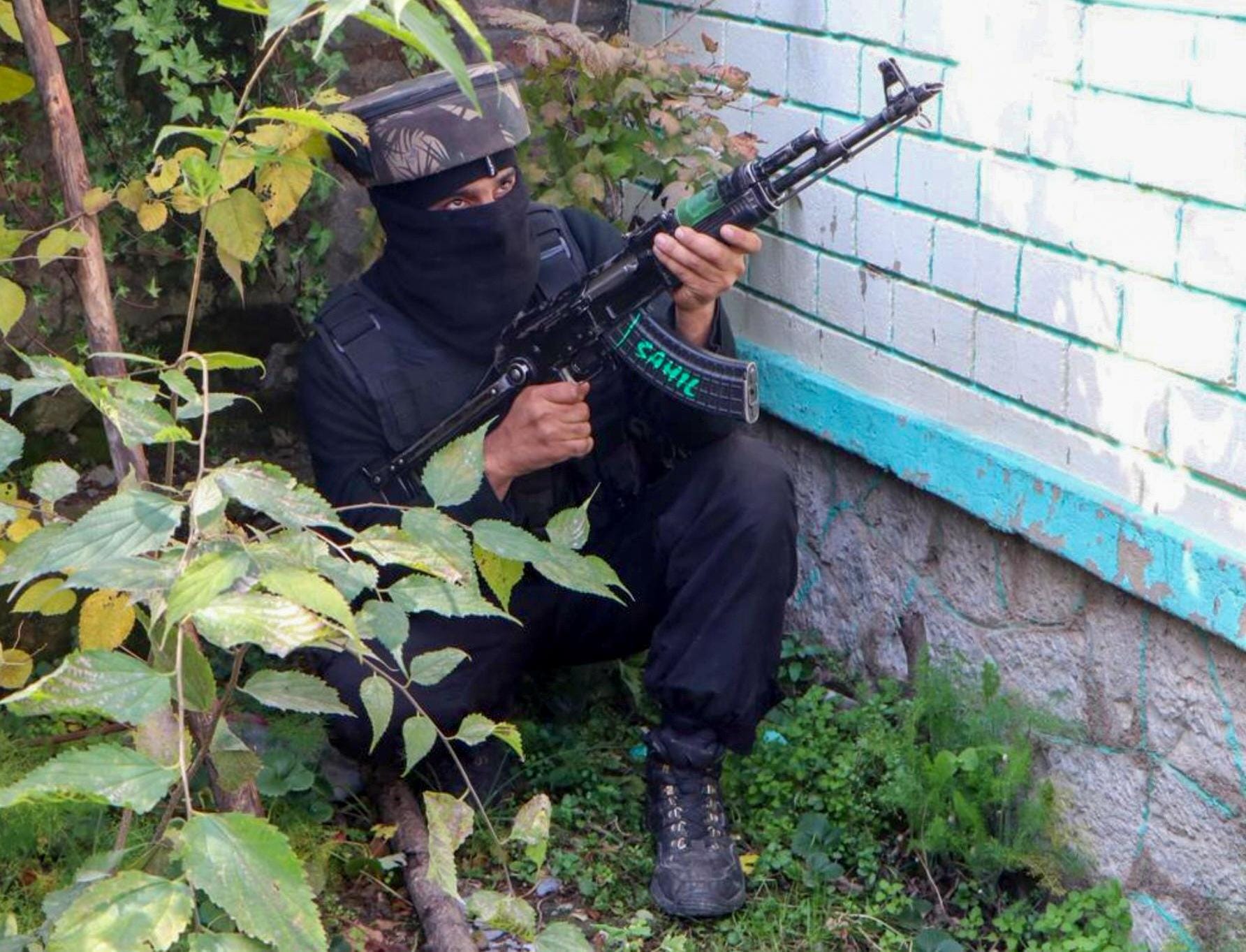 Anantnag: Police Raid Jamaat-e-Islami Locations