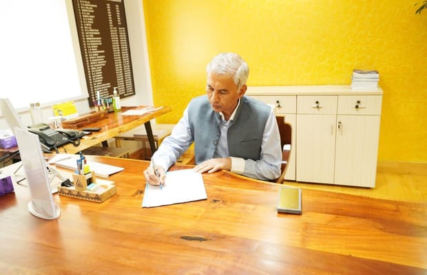 Anurag Jain takes charge as new NITI Aayog CEO