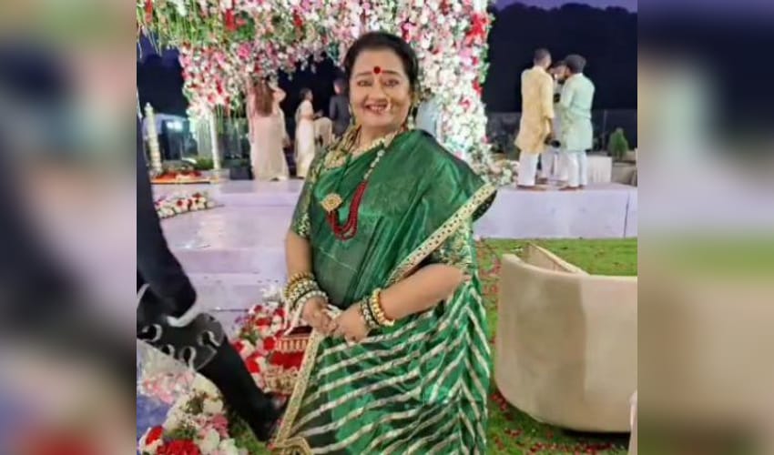 Apara Mehta shares her love for Indian handlooms, says she was introduced to them by her mother