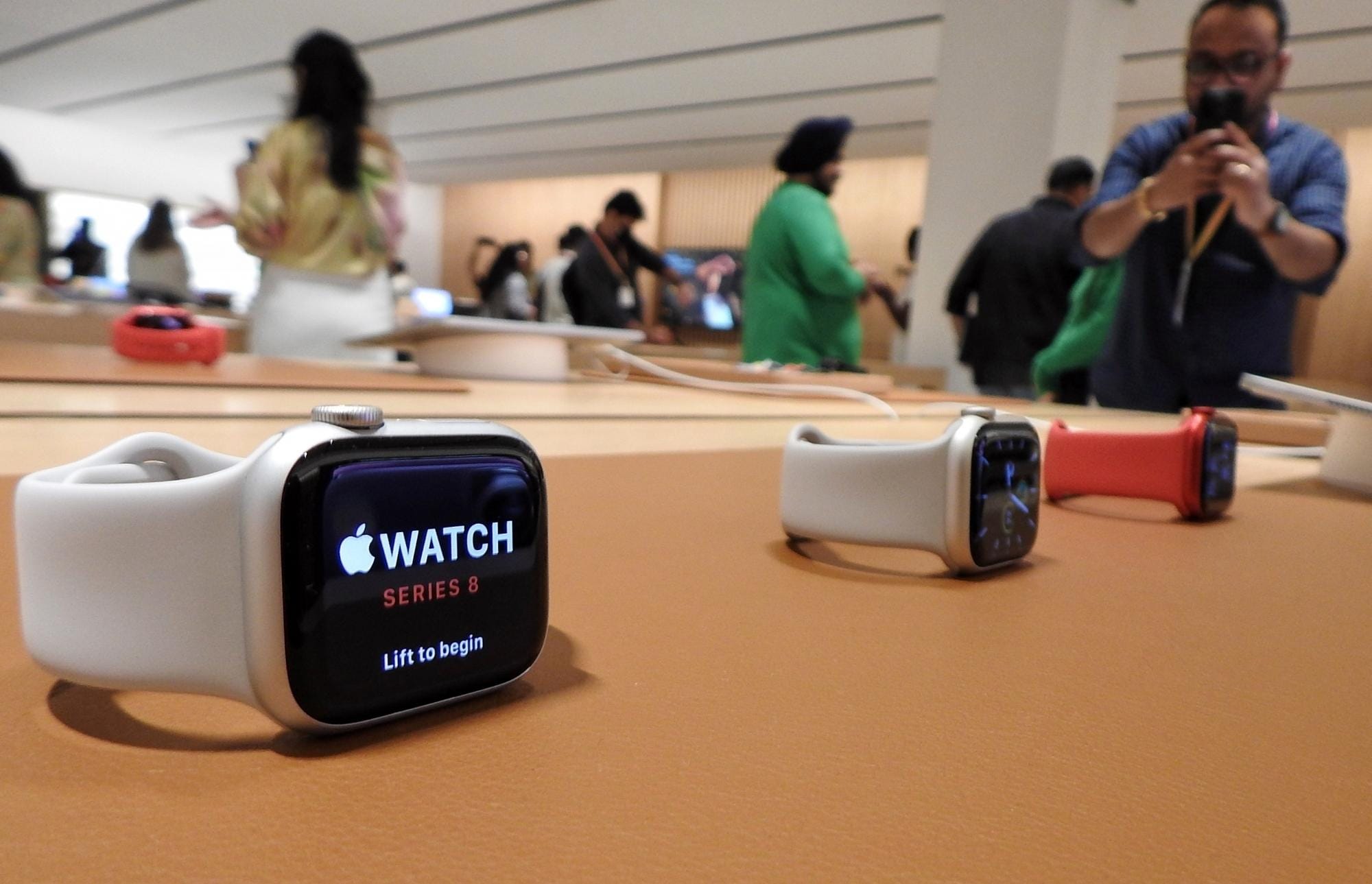 Apple store, Apple retail store, Saket,