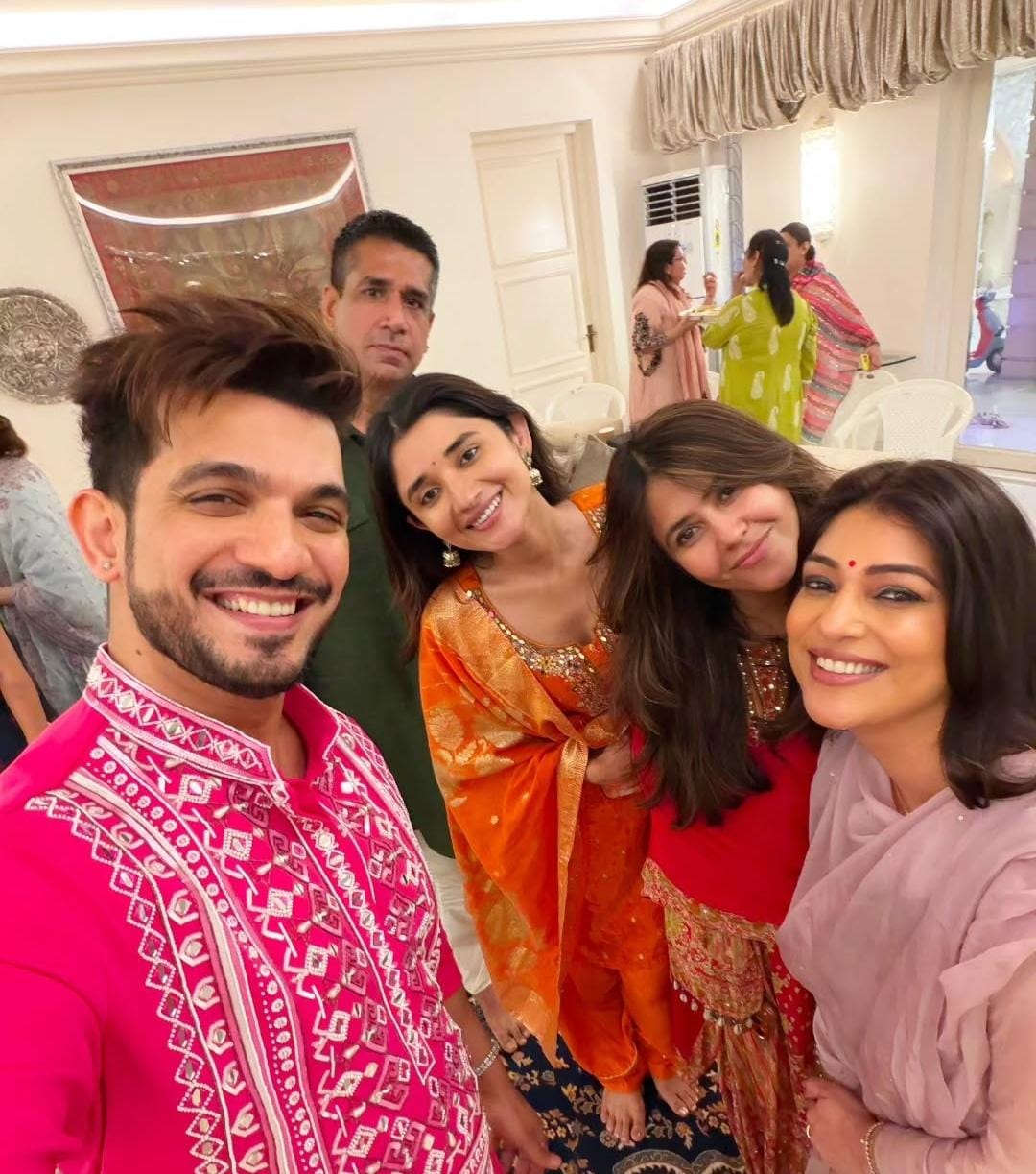 Arjun Bijlani thanks Ekta Kapoor for Guruji's satsang: Some moments don't need words, they're meant to be felt