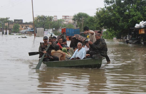 Army steps up flood relief across Gujarat, Dadra and Nagar Haveli; 355 evacuated (Photo: IANS)