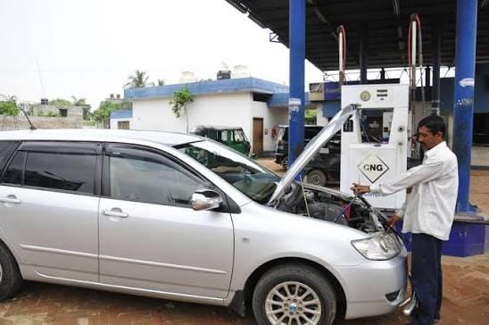 B'desh gas crisis deepens financial hardships for CNG filling stations; puts jobs at risk