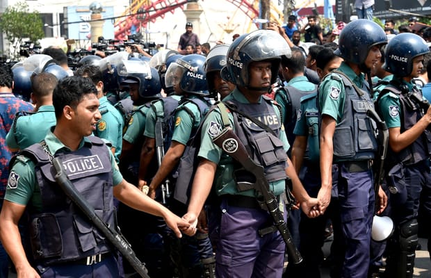 Bangladesh police crackdown on student protests draws global condemnation