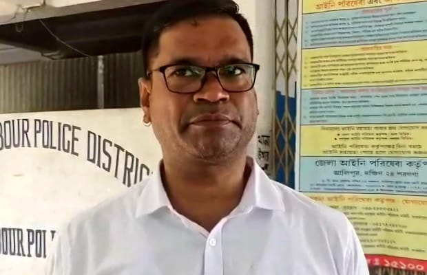 Bengal: BJP MLA Debangshu Panda files complaint after his WhatsApp account hacked