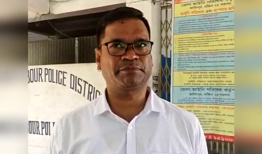 Bengal: BJP MLA Debangshu Panda files complaint after his WhatsApp account hacked