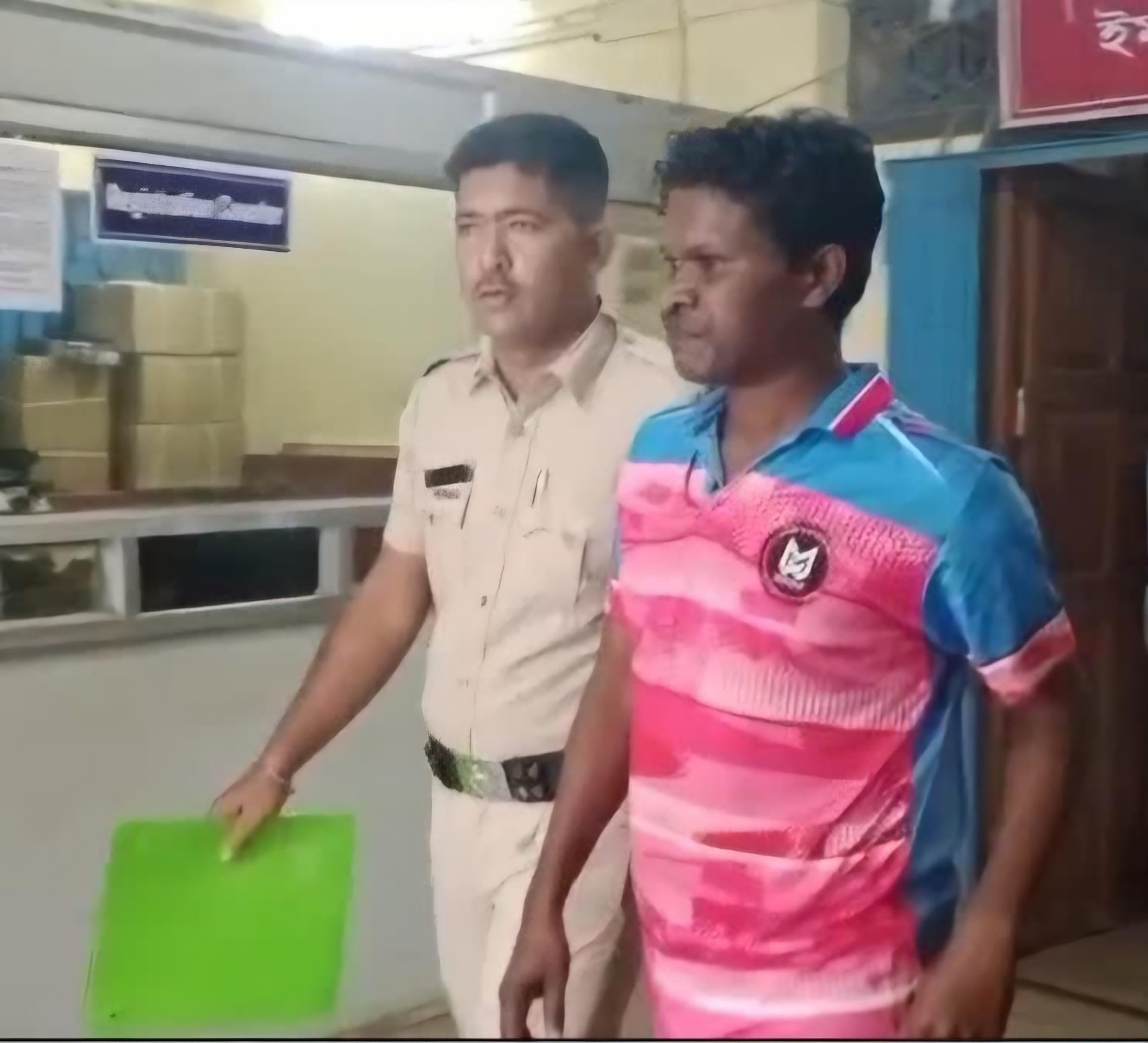 Bengal: Cyber fraud racket busted, six held in Purulia