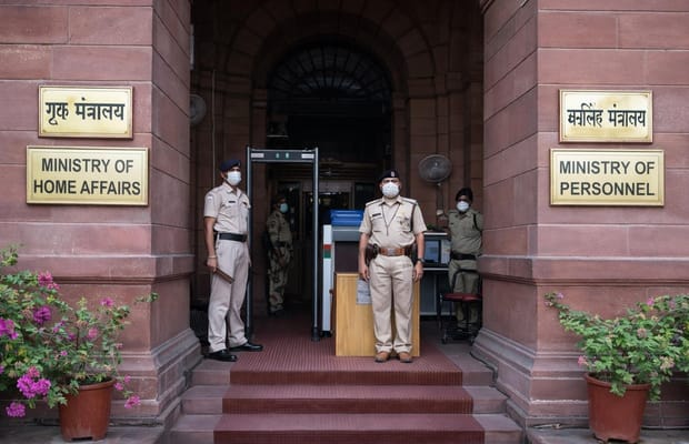 Bengal to get 10 new BOPs, smart fencing in North (Photo: AI Generated Image)