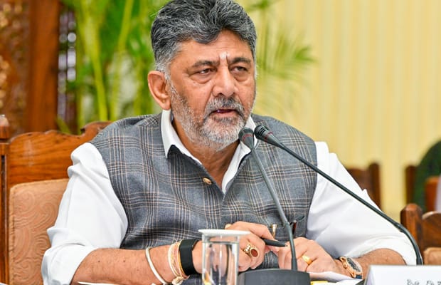 Bengaluru: CM D.K. Shivakumar reviews drought situation with DCs and CEOs