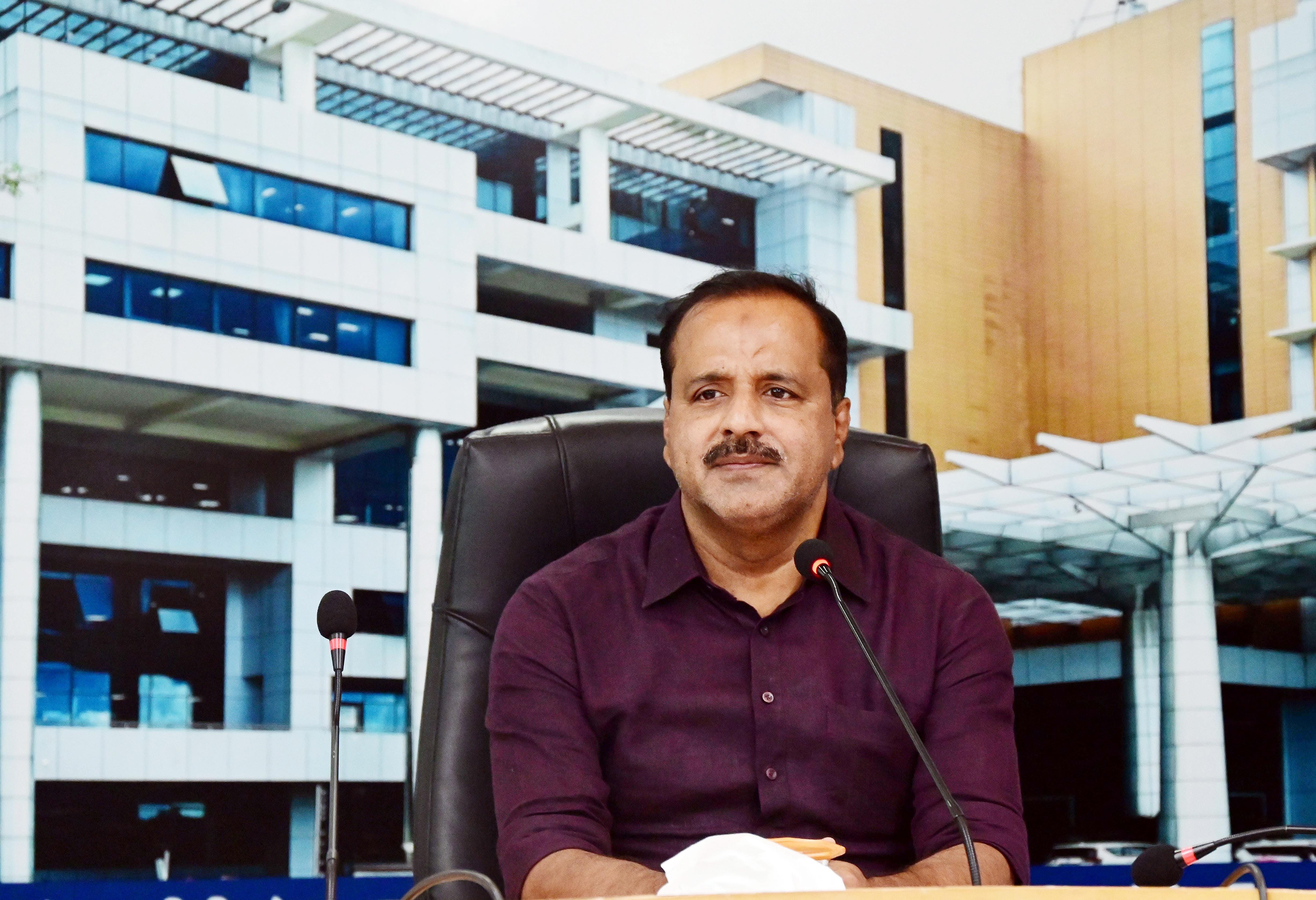 Bengaluru: U.T. Khader holds review meeting