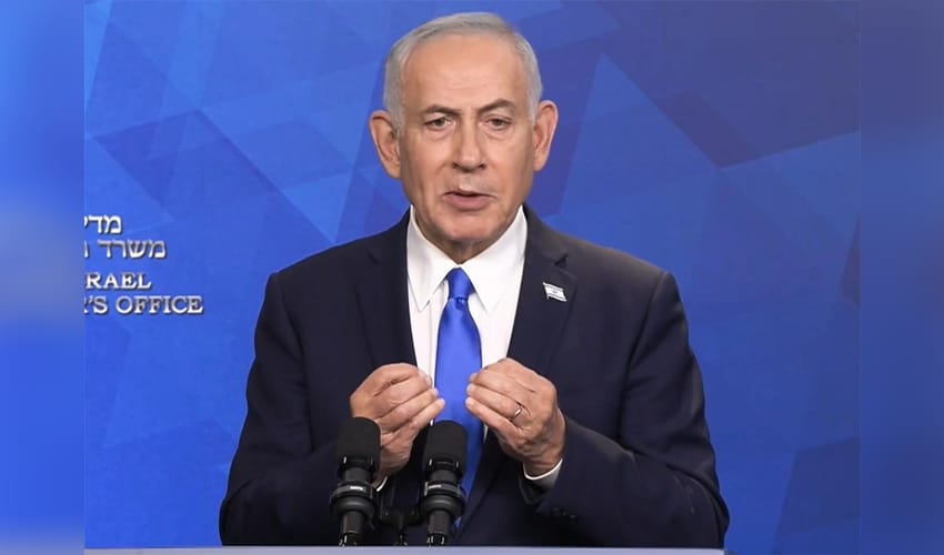 Benjamin Netanyahu addresses the media in Jerusalem