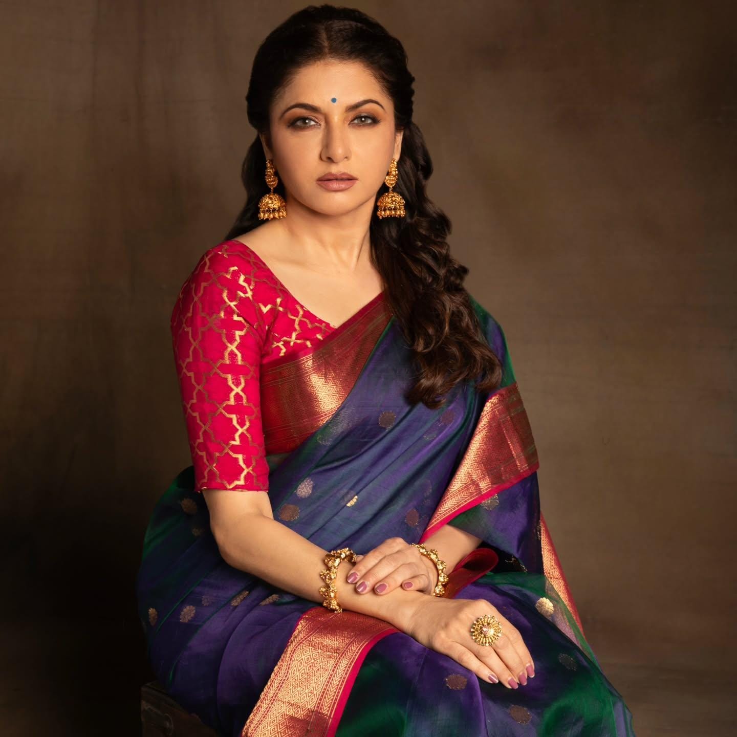 Bhagyashree revives 90s nostalgia with her dance on Lata Mangeshkar’s classic ‘Gum Hai Kisi Ke Pyar Mein’