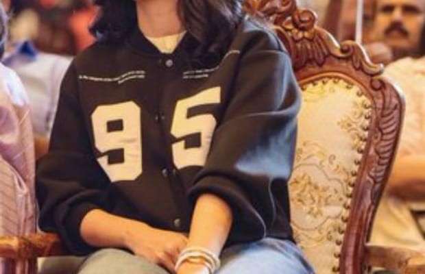 Bhavani Sre: Mamitha Baiju's dedication was crazy as she chose to work despite having a temperature of 103 degrees! (Photo: Sithara Entertainments/X)