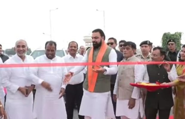 Bihar CM inaugurates Mithapur flyovers in Patna (Photo: IANS)