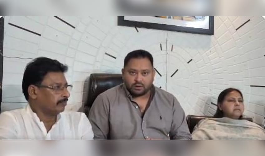Bihar: Tejashwi to lead march to Raj Bhavan on Aug 19 against paper leaks and Siwan firing