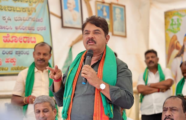 BJP mocks Karnataka govt's 'Freedom from Waste' drive, demands freedom from potholes