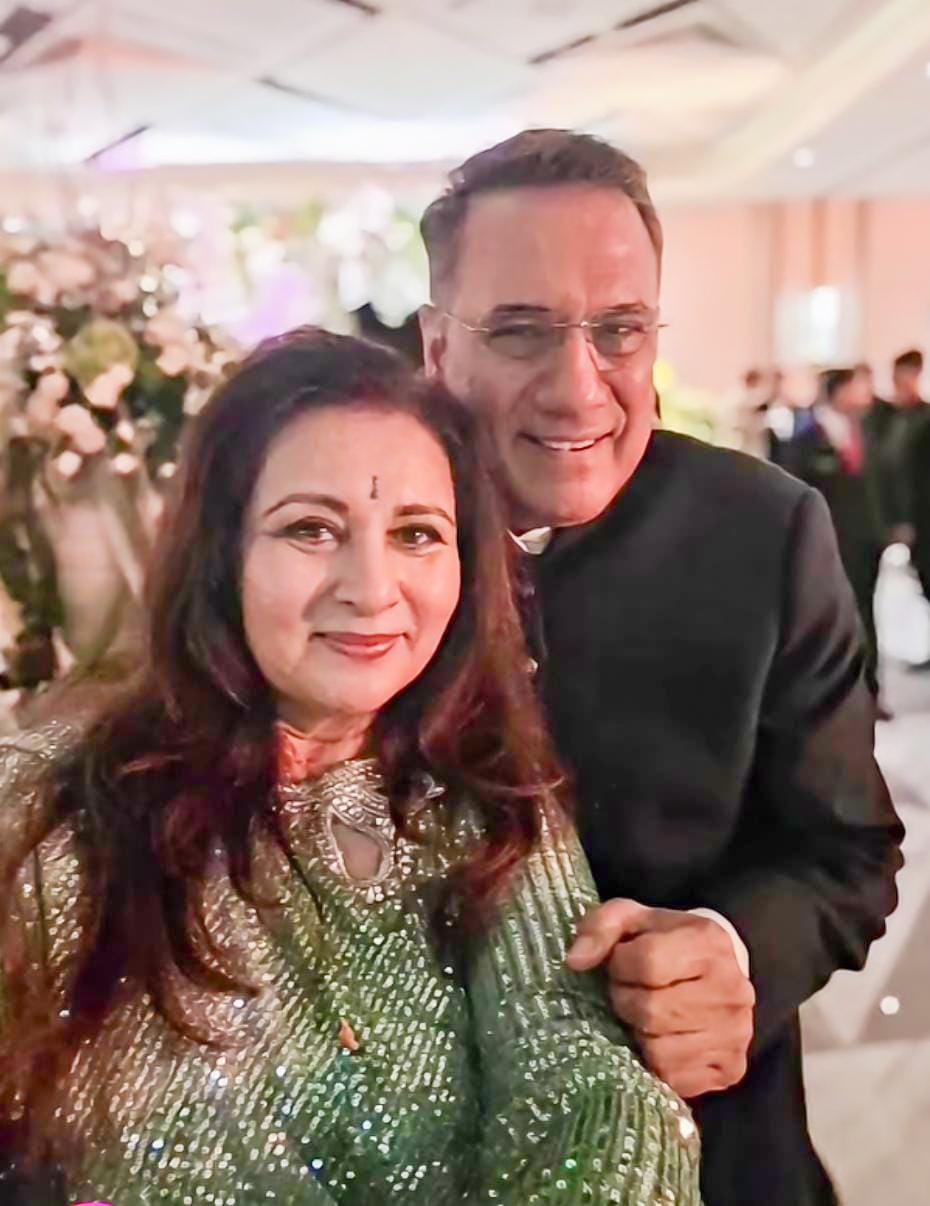 Boman Irani sings 'Noorie' for Poonam Dhillon, actress says ‘nobody like him’