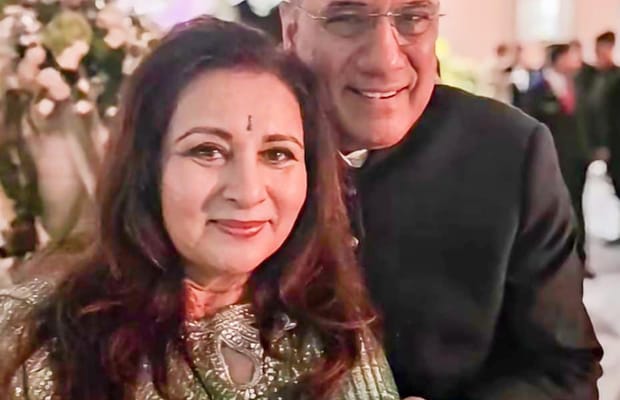 Boman Irani sings 'Noorie' for Poonam Dhillon, actress says ‘nobody like him’