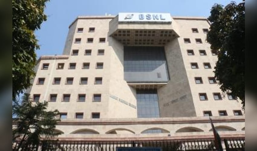 BSNL’s core service revenue rises 10 pc to Rs 4,418 crore in Q1