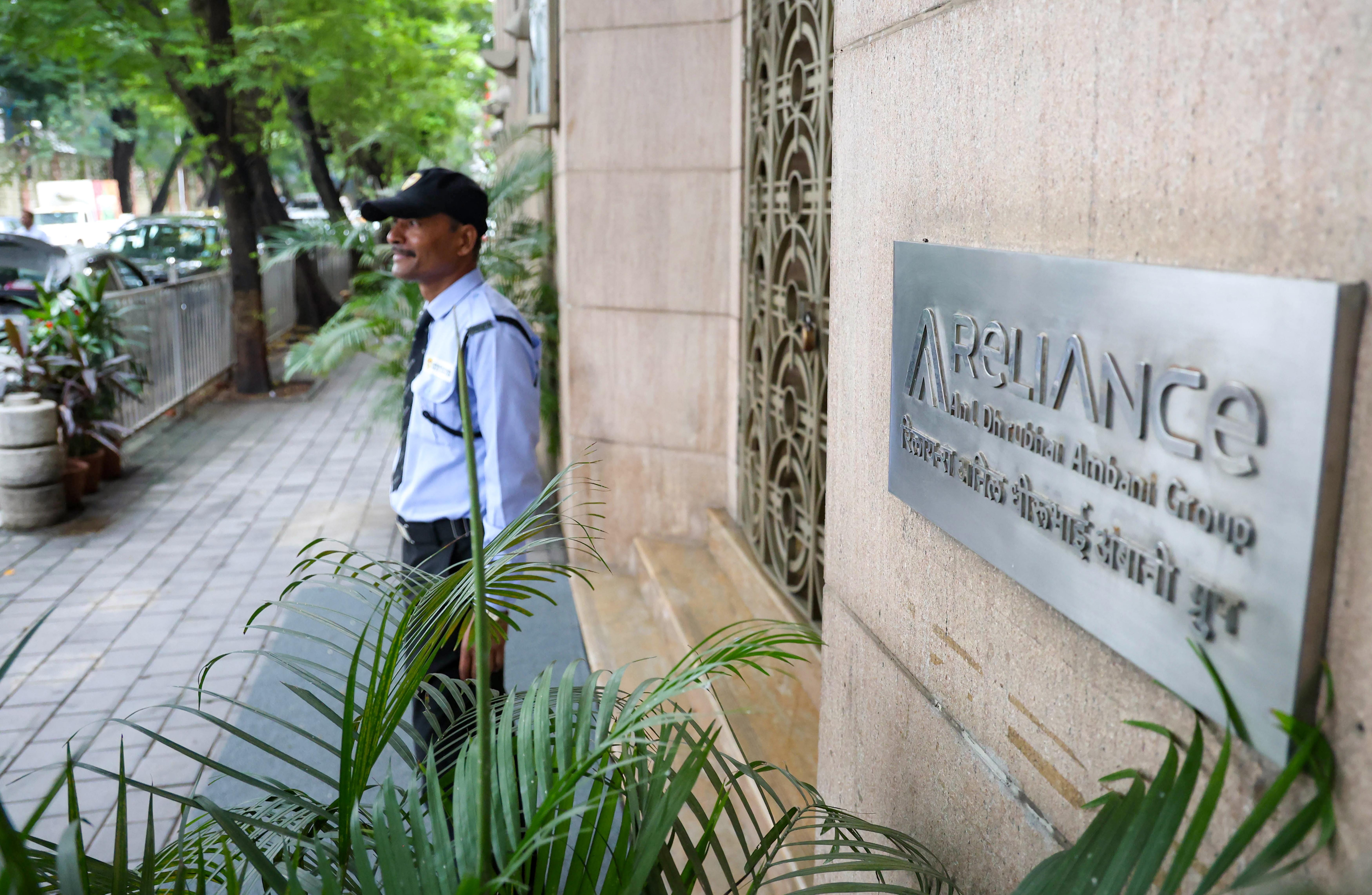 CBI files Rs 1,816 crore EPFO investment fraud case against Reliance Capital; company responds (Lead)