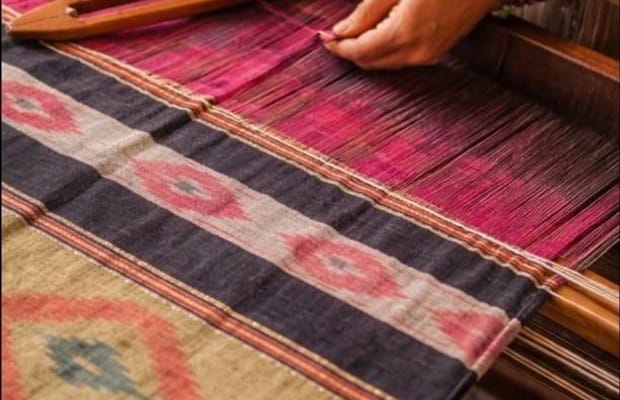 Centre to host handlooms exhibition in Delhi from August 6 to 19