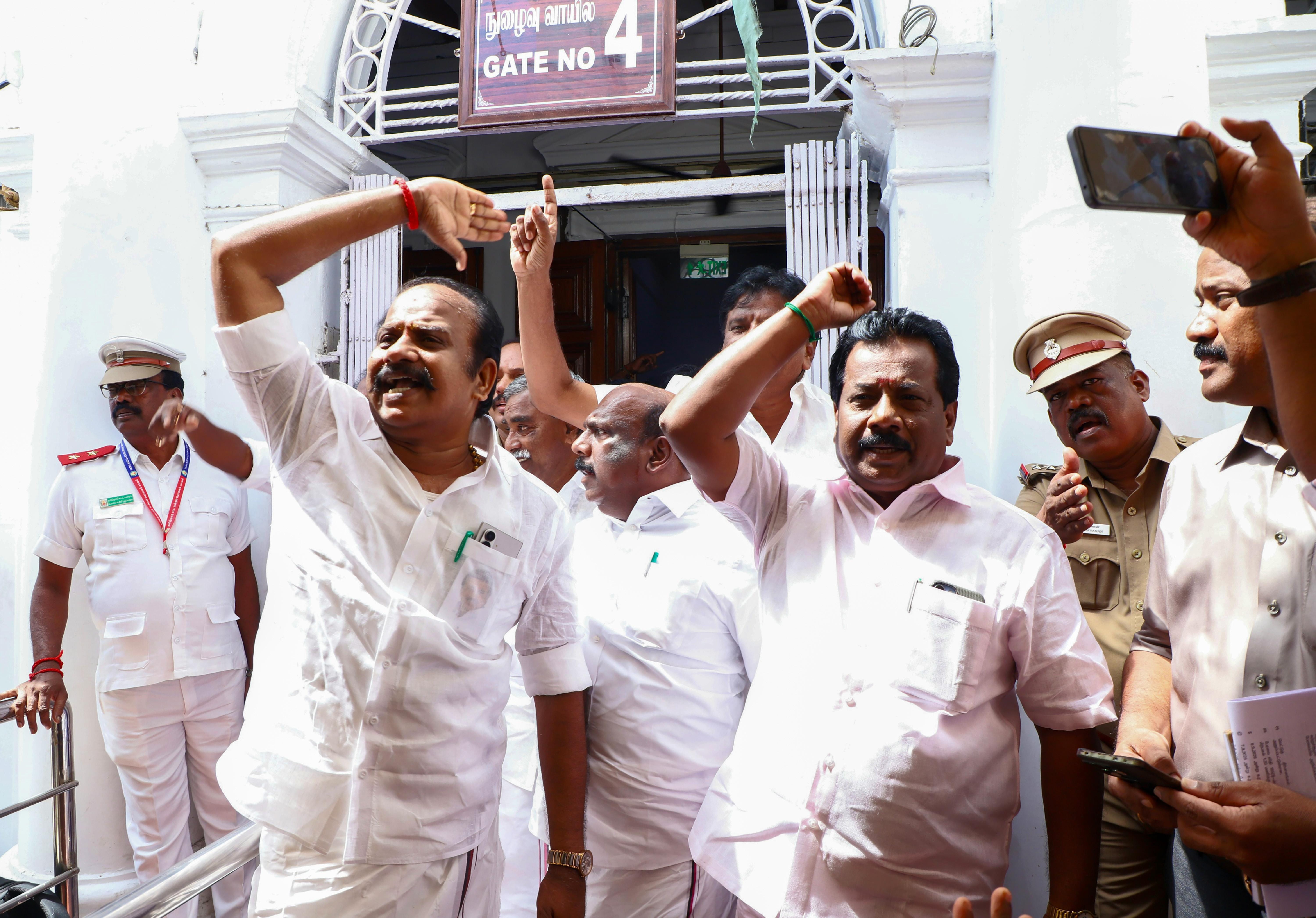Chennai: DMK MLAs boycott Assembly session