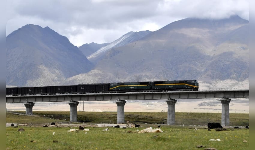 CHINA,QINGHAI,-TIBET, RAILWAY,cargo train,southwest China,Tibet Autonomous Region