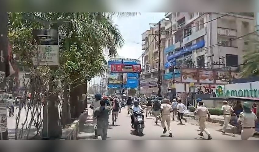 Clashes, stone-pelting during Bihar Bandh, several protesters detained