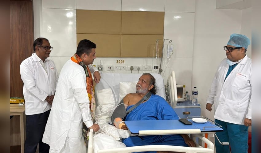 CM Adhikari meets ailing Mithun Chakraborty at city hospital