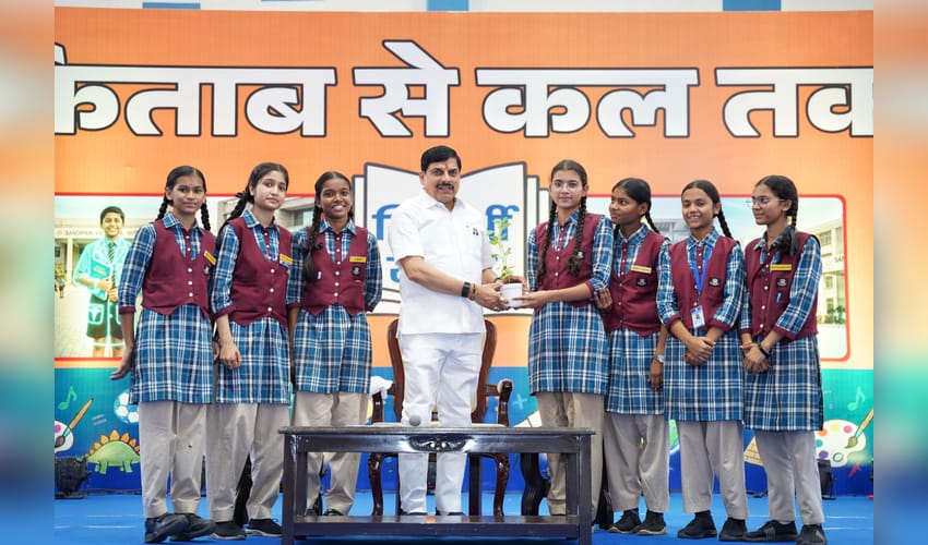 CM Mohan Yadav advises students to use AI wisely, praises student cabinet at Bhopal school