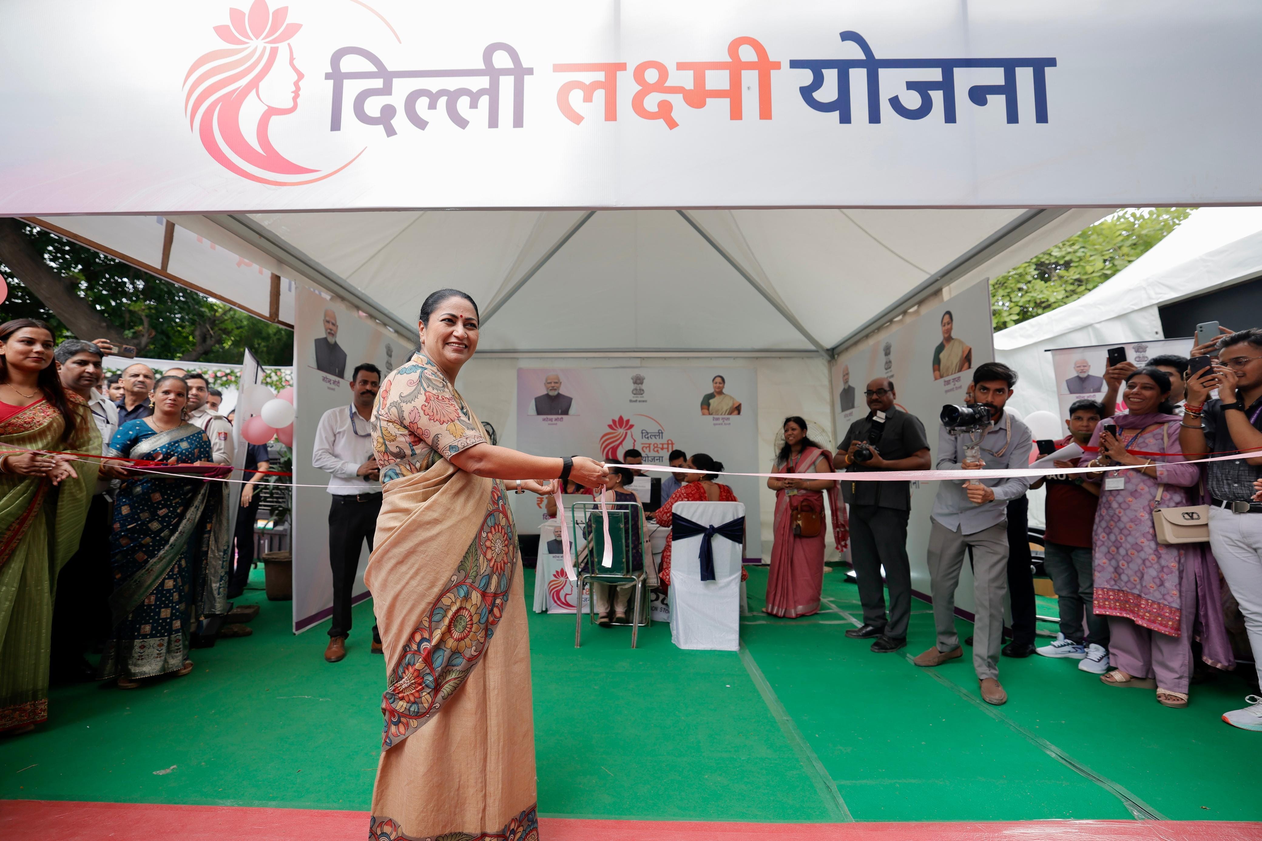 CM Rekha Gupta to hand over Delhi Lakshmi Yojana letters to 4,000 women tomorrow (Photo: IANS)