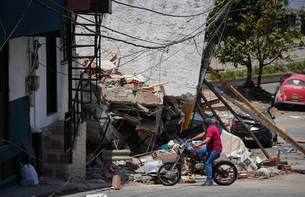 Colombia quake death toll rises to 312