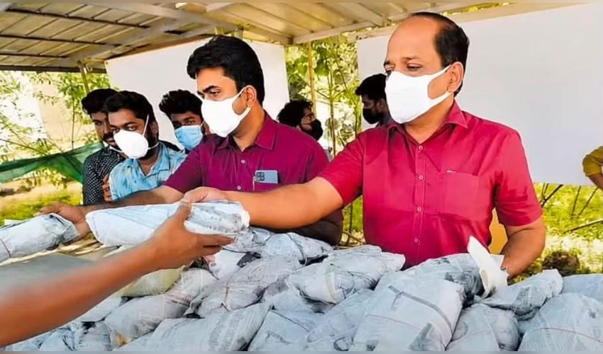 Community kitchens to replace banner politics in Kerala hospitals