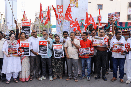 CPI (M) stronghold in Kerala sees low turnout at rally backing Vijayan, daughter amid ED probe