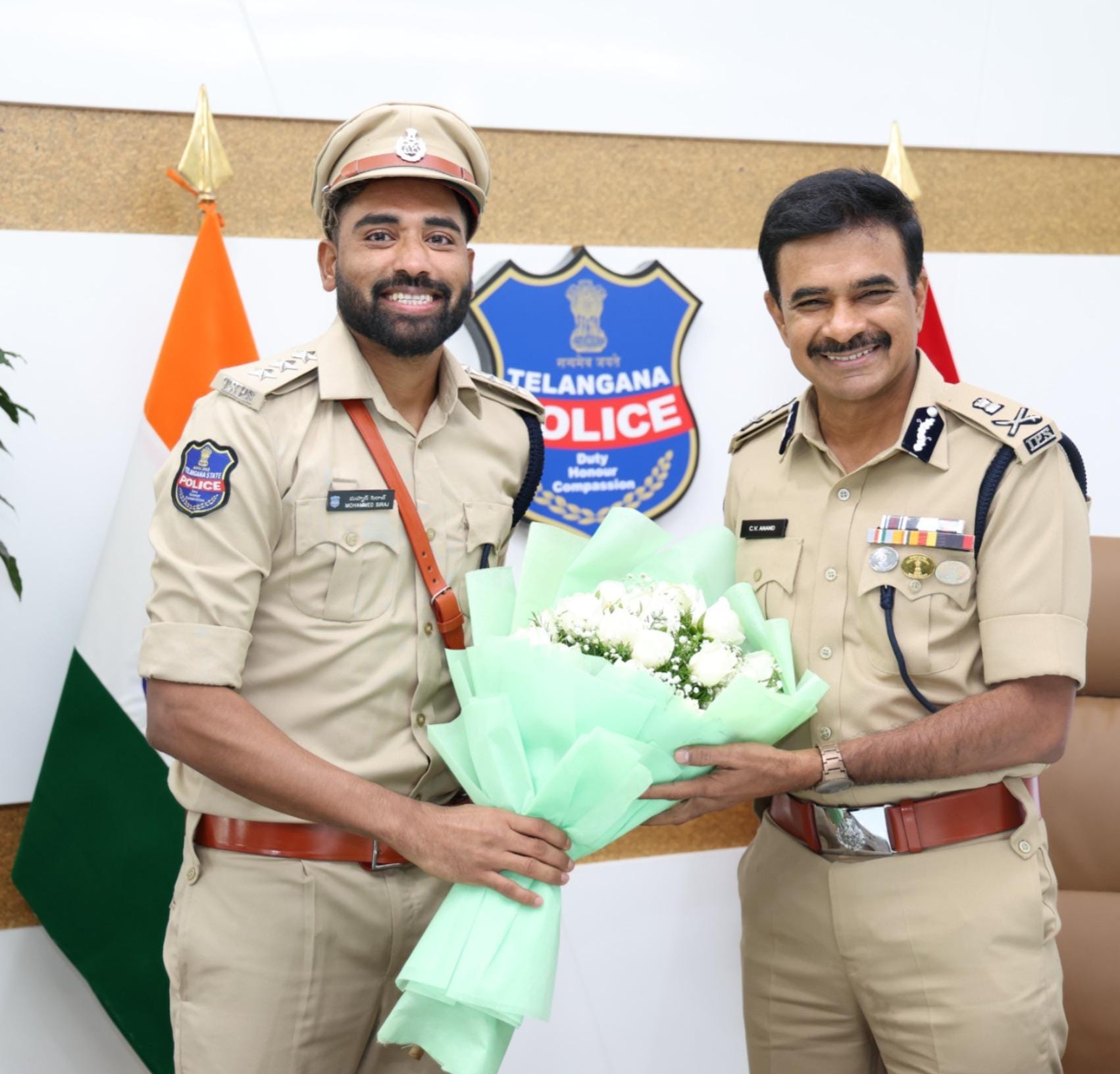 Cricketer and DSP Mohammed Siraj calls on Telangana DGP 