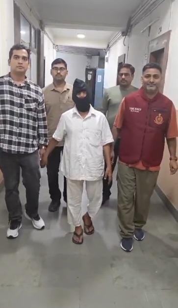 Delhi Crime Branch arrests Rs 50,000 rewardee absconding for 12 years in high-profile forgery case