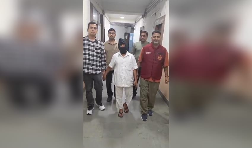 Delhi Crime Branch arrests Rs 50,000 rewardee absconding for 12 years in high-profile forgery case