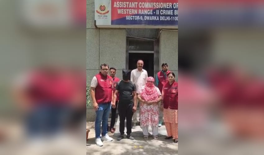 Delhi Crime Branch arrests two proclaimed offenders absconding since 2018 in murder, dowry death case