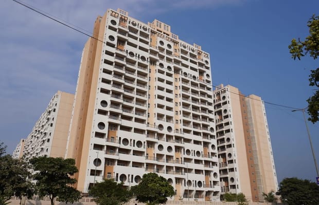 Delhi: DDA sells half of 1,218 flats under Karamajeevi scheme on Day 1