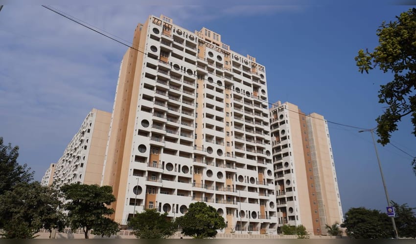 Delhi: DDA sells half of 1,218 flats under Karamajeevi scheme on Day 1
