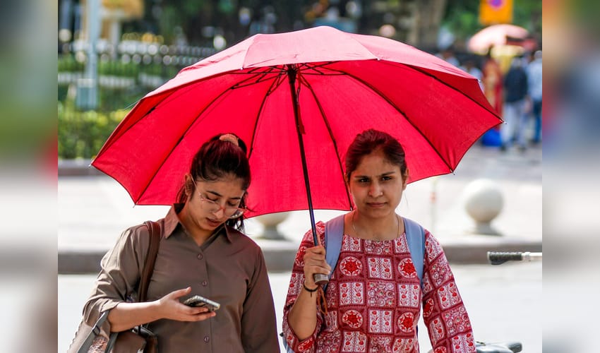 Delhi-NCR to remain hot, hazy sunshine; rain alert issued for 21 states