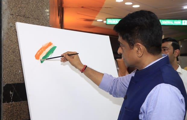 Delhi: NDMC VC inaugurates ‘Har Ghar Tiranga’ art exhibition (Photo: IANS)
