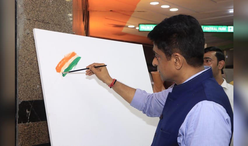 Delhi: NDMC VC inaugurates ‘Har Ghar Tiranga’ art exhibition (Photo: IANS)