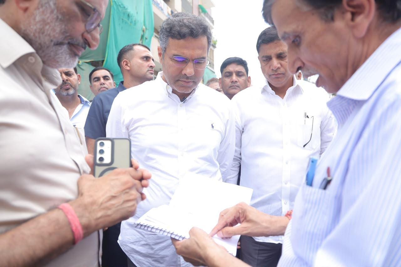 Delhi: PWD Minister inspects Chhatarpur for waterlogging solution (Photo: IANS)